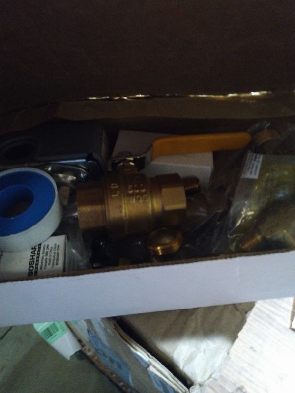 Photo 1 of 1 x 11 Tank Tee Kit with UNION + VALVES Installation Package for Water Well Pressure Tank with SQUARE D 40/60 FSG2 pressure switch NO LEAD
