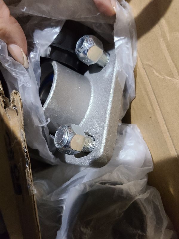 Photo 1 of 10L0L Golf Cart Front Wheel Hub Assembly 2 PCS for Club Car DS & Precedent 2003-up OEM# 102357701 with Hub Bearing/Oil Seal/Dust Cover
