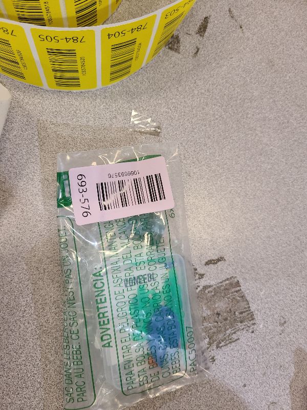 Photo 1 of 10 pcs Needle Threader Set: Fish Type for Sewing Machines (Compatible Only with Side-Threading Machine Needles) & Simple Hand Sewing Threaders