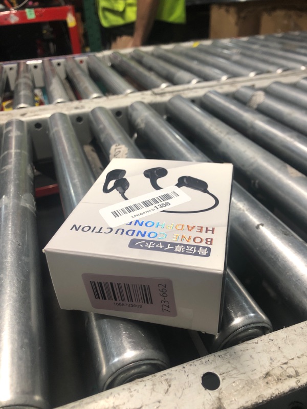 Photo 1 of ***MISSING PARTS***
Cevinily 2025 Bone Conduction Headphones,Open Ear Wireless Bluetooth 5.4 Earphones with Mic,Premium Sound Quality 12Hrs Playtime Sports Headphones?IPX5 Sweat Resistant for Running, Walking?Cycing