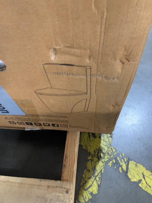 Photo 1 of ***FACTORY SEALED***Swiss Madison SM-1T254 St. Tropez One Piece Toilet Dual Tornado Flush 0.8/1.28 GPF with Soft Closing Seat, Comfort Height