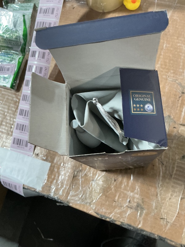 Photo 1 of ***MISSING PARTS***
Electric Toothbrush with Water Flosser Combo, Professional Flossing Toothbrush with 3 Sonic Brush Modes & 5 Water Pressures, Cordless Water Flosser for Adults Teeth Cleaning Plaque Removal, White