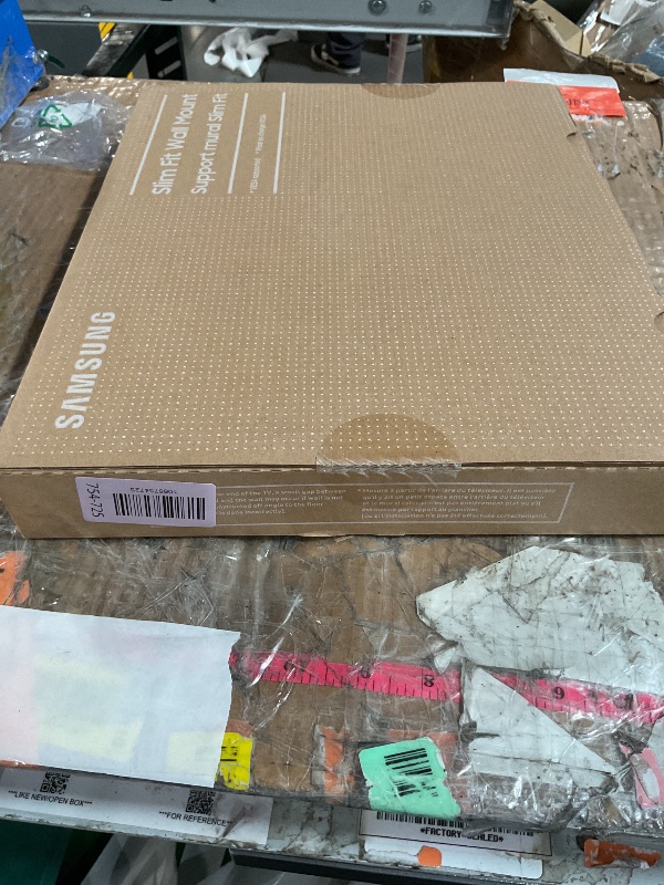 Photo 1 of *** Factory sealed. Samsung Slim Fit TV Wall Mount, Compatible w/ 43”- 85” Q Series, Crystal UHD Series Televisions, Easy Installation, Blends w/Any Interior, Minimalist Look, WMN-B50EB/ZA, 2022, Black