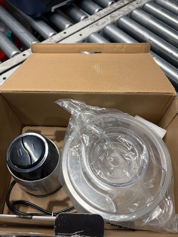 Photo 1 of ***MISSING BLADES***
Homeleader Electric Food Chopper, 300W Stainless Steel Blade, Food Processor with 2L Glass Bowl, 2S Fast Shredding for Meat, Vegetables, Fruits and Nuts, Dishwasher Safe, Quiet Motor with 4 Blades