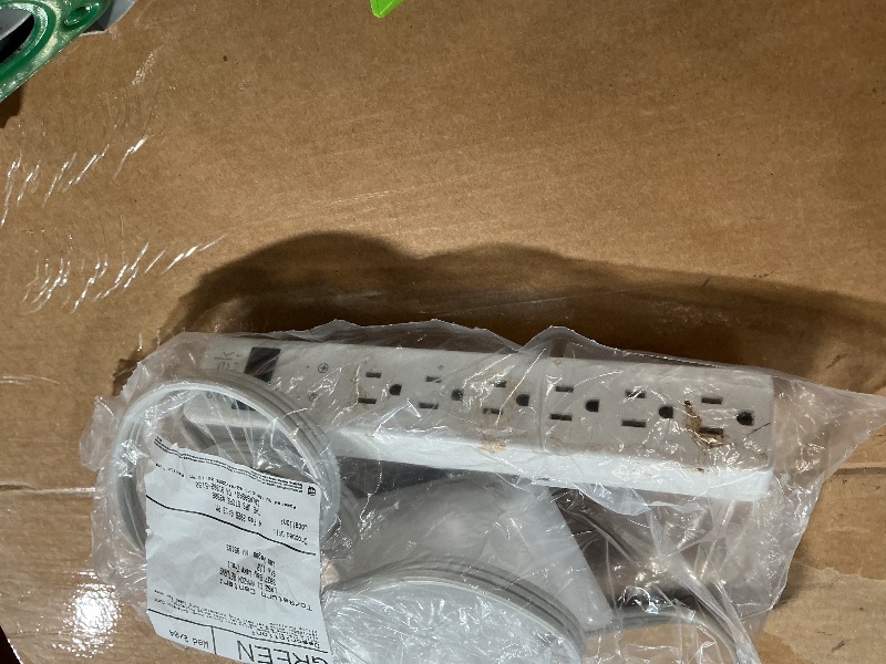 Photo 1 of * very dirty *
NUTICT Flat Plug Power Strip 6ft, Outlet Cover Extension Cord with 5 Outlets and 4 USB Ports, 1440J Surge Protector, 10A/1250W, White Flat Wall Plug Extension Cord Ideal for Home Office Furniture