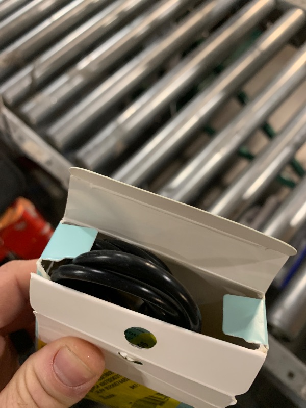 Photo 1 of ***STOCK PHOTO FOR REFERENCE ONLY***Amazon Basics Toslink Digital Optical Audio Cable, Multi-Channel, for Audio System, Sound Bar, Home Theatre, Gold-Plated Connectors, 6 Foot, Black