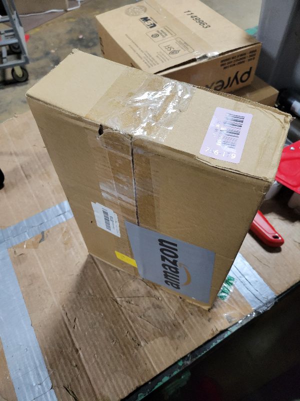 Photo 1 of 2026 Graduation Party Decorations Graduate LED Lights, 4 LED Marquee Light Up Letters“ GRAD”?Class of 2026 Graduation Ornaments Sign for Kindergarten Preschool High School College Wall Table Decor Party Supplies