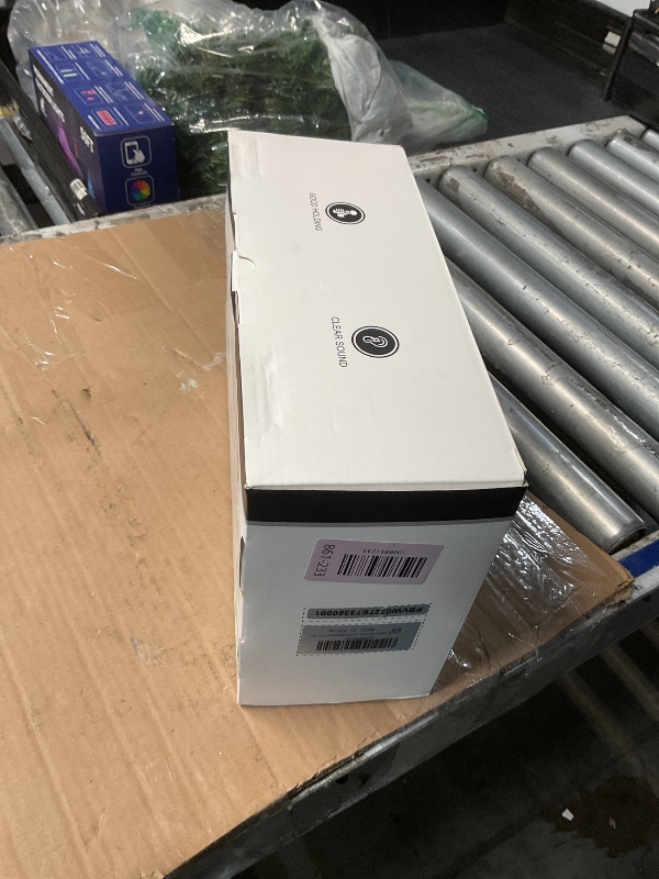 Photo 1 of *USED*VeGue Wireless Microphone System, Metal Professional UHF Dual Channel Handheld Cordless Dynamic Mic Set for Home Karaoke,Church, DJ, Wedding, Meeting, Events, 200ft