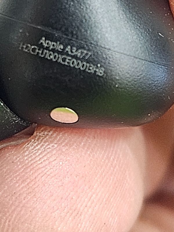 Photo 1 of ***(RIGHT EAR DOSENT WORK)***Beats Powerbeats Fit - Wireless Noise Cancelling Workout Earbuds with Secure-Fit Wingtips, Up to 30-Hour Battery Life, Sweat & Water Resistant, Apple & Android Compatible - Jet Black