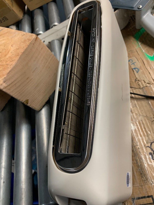 Photo 1 of ***(MINOR DAMAGE/ SEE NOTES FOR DETAILS)***bella 2 Slice Slim Toaster, Fits-anywhere™ Kitchenware, 6 Setting Shade Control with Reheat & Cancel Buttons, Fits sourdough, 10” Long Slot, Anti Jam & Auto Shutoff, 900 Watt, Oatmilk