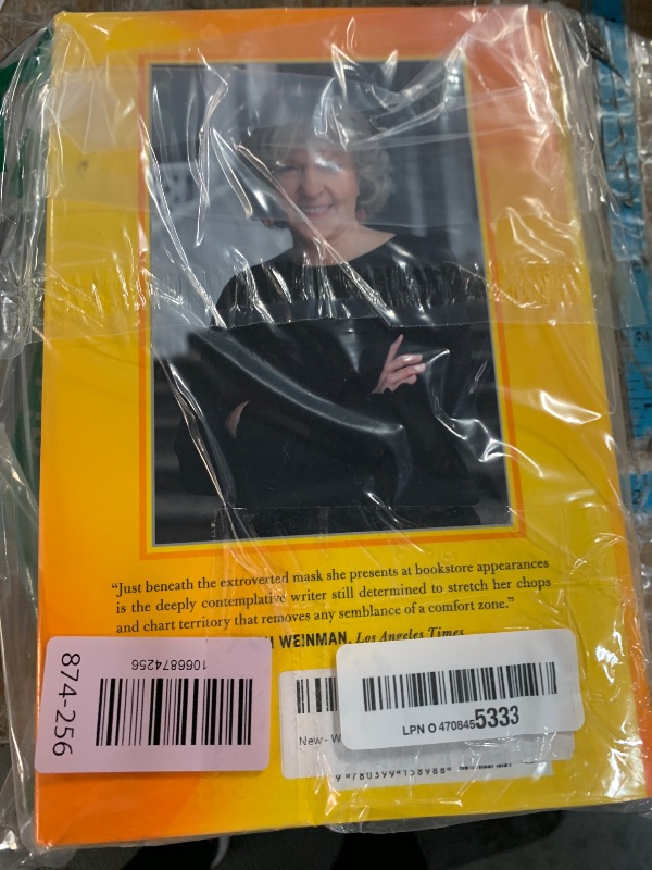 Photo 1 of [(W Is for Wasted)] [By (author) Sue Grafton] published on (September, 2013)