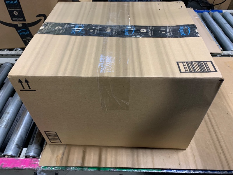 Photo 1 of ***AS IS/ FINAL SALE ***
BUNDLE BOX OF MIXED ITEMS