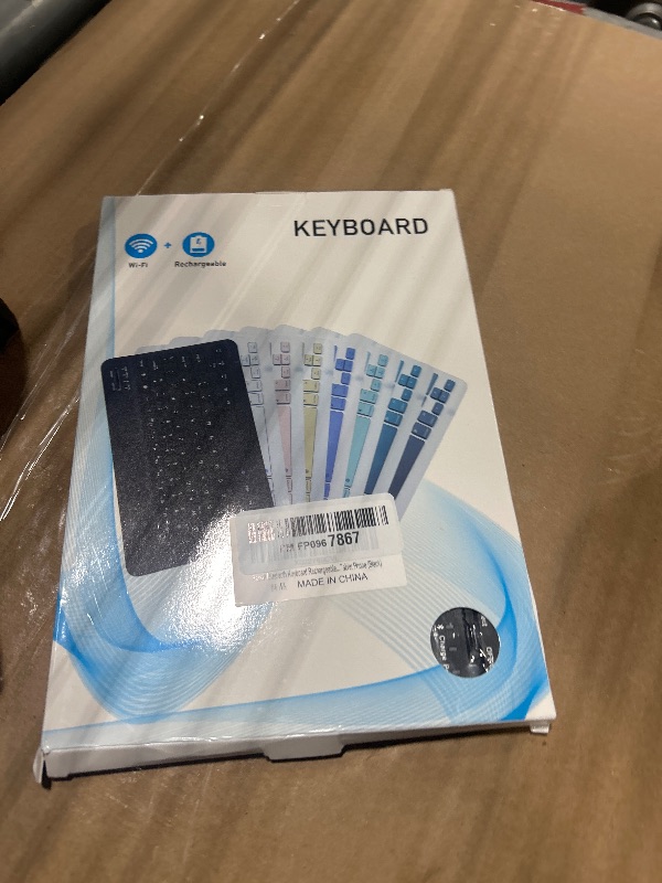 Photo 2 of Backlit Bluetooth Keyboard Small Portable Wireless Keyboard Rechargeable Illuminated for Android Samsung Tablet Cell Phone Smartphone iPad A16 11th 10th Generation iPad Pro Air Mini iPhone (Black)