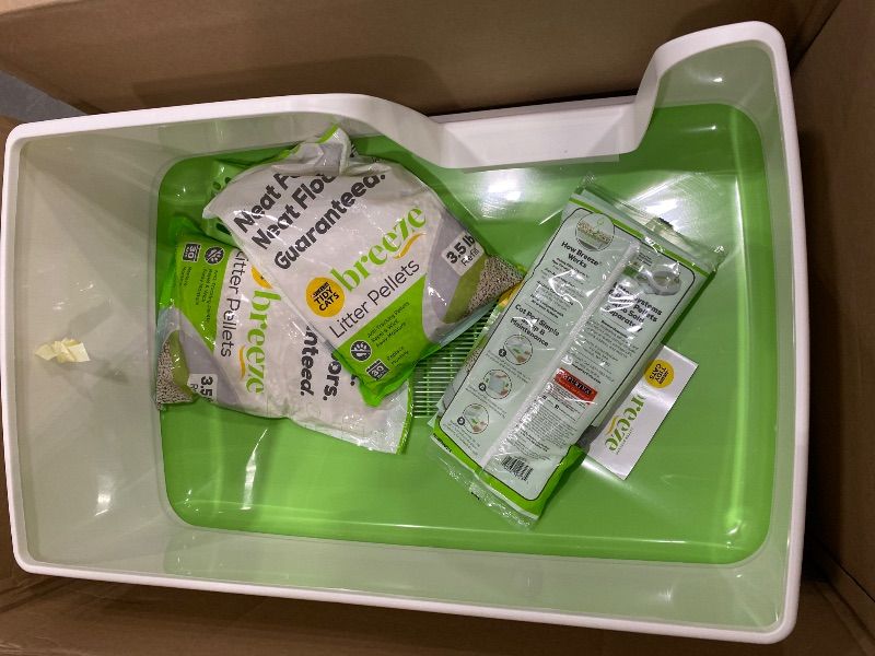 Photo 1 of *USED*
Purina Tidy Cats Litter System, Non-Clumping, Breeze XL All-in-One Odor Control & Easy Clean Multi Cat Box - 18 lb. Box