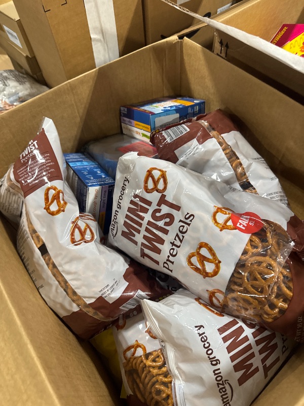 Photo 1 of ***BUNDLED BAG OF  ***
***AS IS / NO RETURNS -  FINAL SALE***
food mix