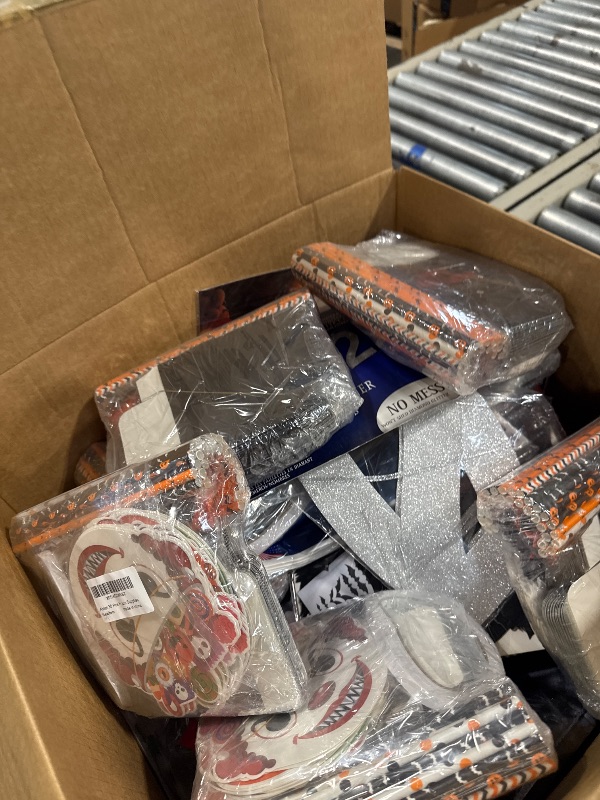 Photo 1 of ***AS IS / NO RETURNS -  FINAL SALE***
***BUNDLED BAG OF  ***
