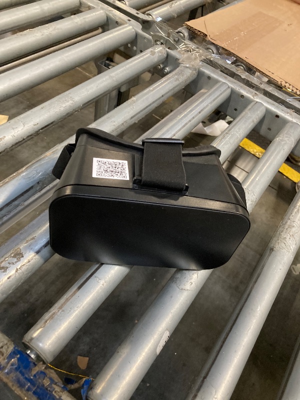 Photo 1 of ***SIMILAR ITEM***
VR Headset for Phone, Anti-Blue Lens PD & Fl Adjustable Virtual Reality Goggles Set for Kids and Adults, Compatible with iPhone 16/15/14/13/12 Samsung Android 4.5-6.7"