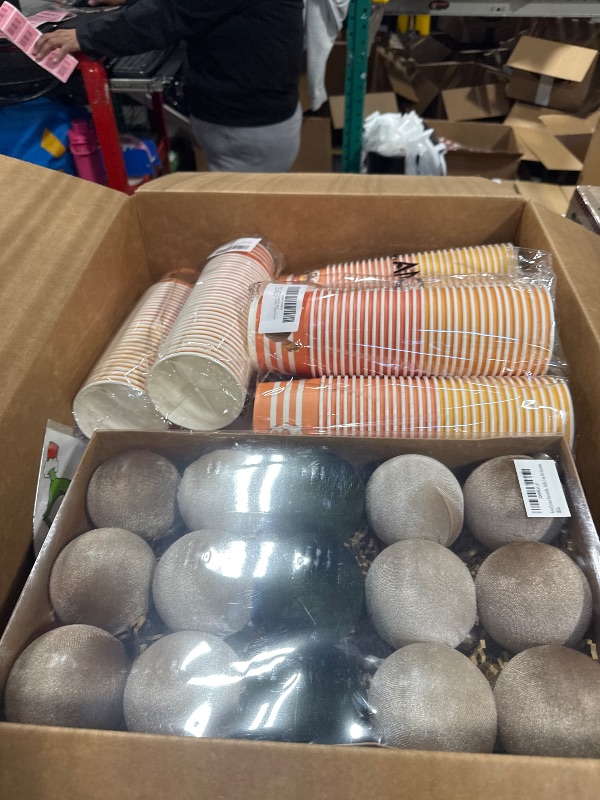 Photo 1 of ***AS IS / NO RETURNS -  FINAL SALE***
***BUNDLED BAG OF  ***
mix bag