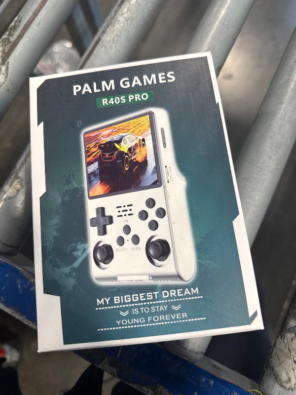 Photo 1 of ?30000 in 1? R40S Pro Retro Handheld Game Console, Video Game Console, 3.5 inch IPS Screen, More Than 20 Emulator, 256G TF Card (Green)