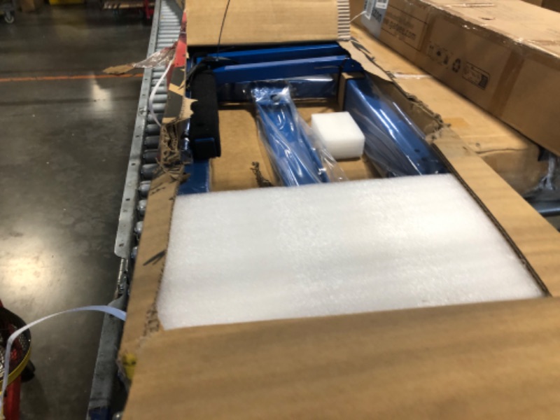 Photo 1 of *** SET OF 2 XL BOXES ****   EZLIFT Hard Top Remover Lift for 4 dr Bronco, JEEP Wranglers: 1997 & up (TJ/JK/JKU/JL/JLU), 2&4 dr lifted Jeep Wranglers. One Person Removal System-Take Off Your Top in Minutes! Patent Pending