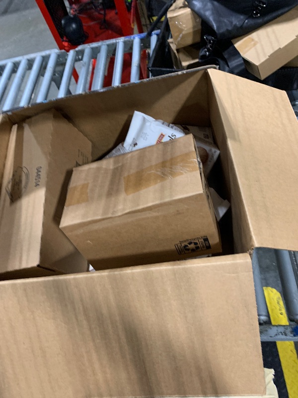 Photo 1 of *** FINAL SALE// AS IS /// MIXED FOOD  BUNDLE BOX*** EXP DATES 12/2025-01/2026