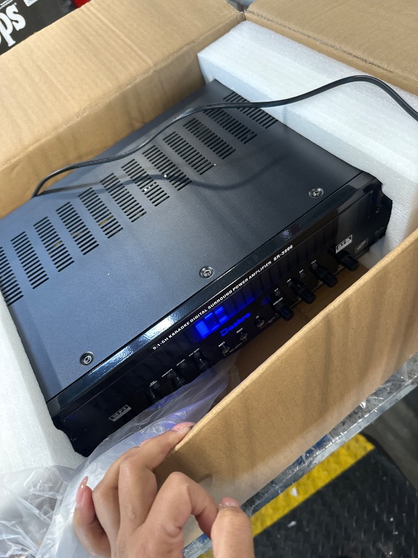 Photo 1 of NO CONTROL****
Daakro Stereo Receivers Home Audio Amplifier w/DSP Display,300W Rated Power 5.1 Channel Bluetooth Receiver,Home Amp w/BT/CD/DVD/AUX/USB/BT/FM/Opt/COA/MIC for Home/Studio/Theater Passive Speakers