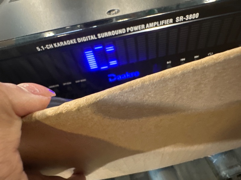 Photo 1 of NO CONTROL****
Daakro Stereo Receivers Home Audio Amplifier w/DSP Display,300W Rated Power 5.1 Channel Bluetooth Receiver,Home Amp w/BT/CD/DVD/AUX/USB/BT/FM/Opt/COA/MIC for Home/Studio/Theater Passive Speakers