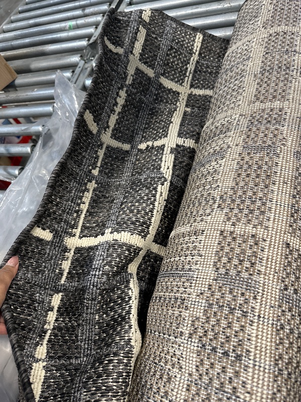 Photo 1 of SIMILAR IMAGE, EXACT SIZE UNKNOWN***
Living room rug, model POL-11 Graphite/Stone.
