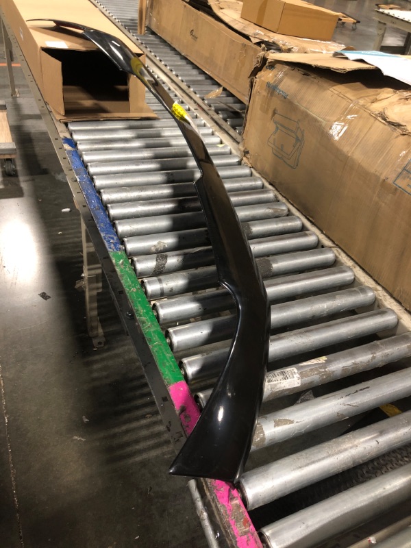 Photo 1 of **similar**Rear Trunk Spoiler for Cayenne 958 2011-2014 Carbon Fiber Rear Trunk Roof Spoiler Wing Car Tail Spoiler