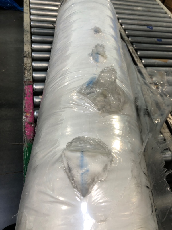 Photo 1 of *****MINOR DAMAGE, DIRTY SPOTS****Novilla King Size Mattress 12 Inch, Hybrid Mattress King Size with Comfy Support, Bed Mattresses in a Box with Individual Pocket Springs for Motion Isolation & Pressure Relief, Certipur-Us Certified