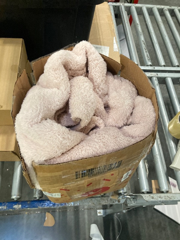 Photo 1 of **DIRTY**UGG Plush Twin Blanket, Soft Cozy Fleece Blanket for Bed, Luxury Fluffy Oversized Throw for Couch, Washable Hypoallergenic Twin Bedding, 66" x 90", Quartz Pink (Whitecap)
