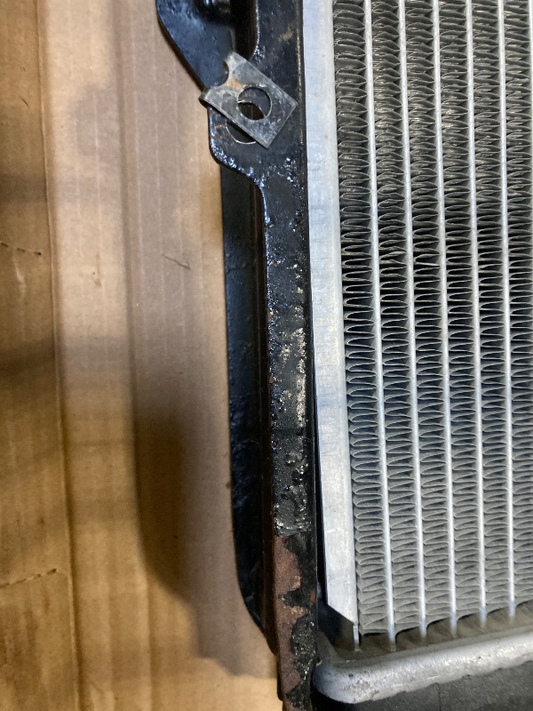 Photo 1 of          *** RUSTY*** HAS BEEN USED***DWVO Radiator Compatible with 2007-2020 Tundra 2008-2014 Sequoia 4.6L 5.7L V8 CU2994