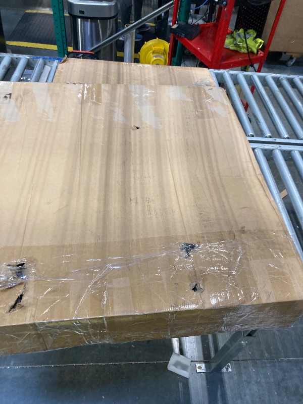 Photo 1 of          *** RUSTY*** HAS BEEN USED***DWVO Radiator Compatible with 2007-2020 Tundra 2008-2014 Sequoia 4.6L 5.7L V8 CU2994