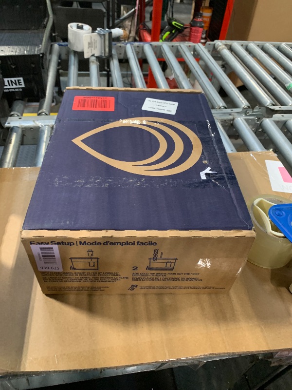 Photo 1 of **MISSING FILTER**
Brita Water Dispenser, UltraMax Elite Filter, Removes 99% of Lead, Includes 1 Filter, 27-Cup Capacity, Black