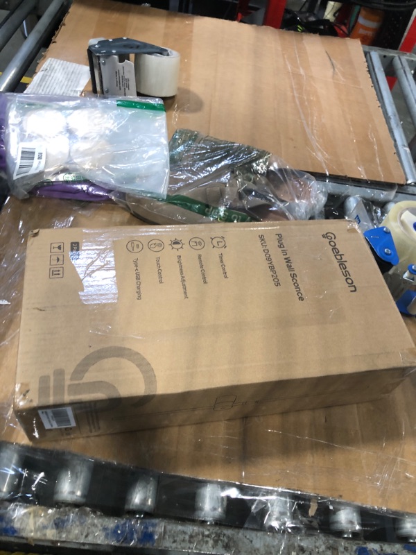 Photo 1 of *USED*
GOEBLESON 33" Wall Sconces Set of 2 with Remote Control, Dimming & 3 Color Temperatures, Plug-in Gold Wall Lights for Bedroom, Living Room, Adjustable Brightness & Rotatable Lamp Post, D09YBP205