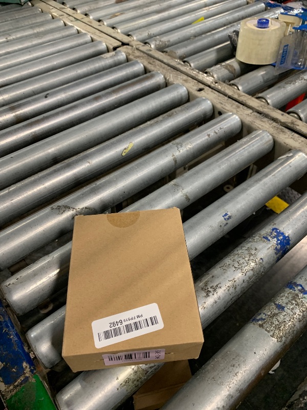 Photo 1 of ****One broken tentacle****RJINGSHI Octopus Decor Aquarium RoseQuartze Gravel Decorative Resin Glass with Natural Crystal Stone Marine Animals Fish Tank Ornaments Statue Healing Home Decor Ladies Gift 3.93"