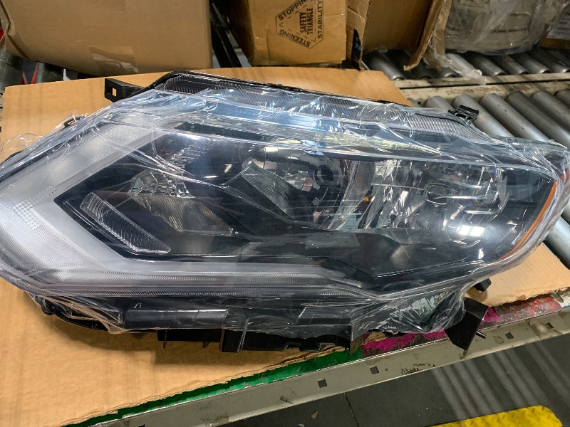 Photo 1 of ****SIMILAR***
Hteedy For 2017 2018 2019 Nissan Rogue Front Head Light Lamp Halogen Headlights Headlamps Driver & Passenger?Front Left+Right Headlights?