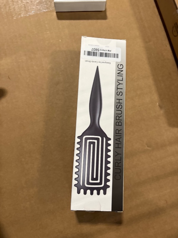 Photo 1 of *USED*
Curly Hair Brush Candybrush Curl Defining Brush for Detangling Shaping and Defining Curls for Women, Men, Wet & Dry Hair (Black)