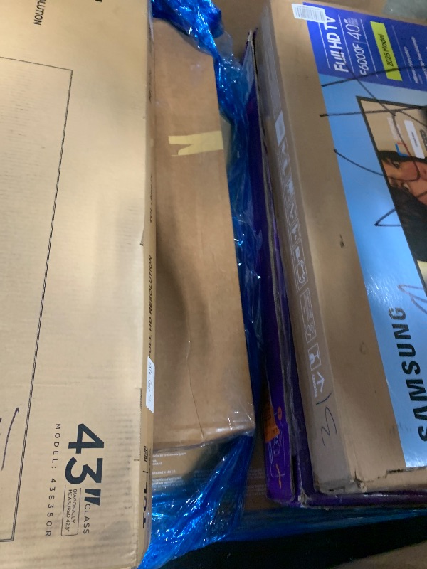 Photo 1 of ***SALE FINAL, TELEVISIONS NON FUNCTIONAL, FOR PARTS ONLY*** PALETTE OF MISC BROKEN TELEVISIONS, 5 TOTAL