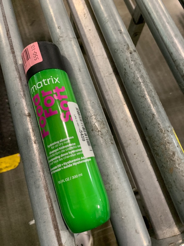 Photo 1 of ** USED** MATRIX Food For Soft Shampoo For Dry and Brittle Hair - Moisturizes and Hydrates, Softens and Smooths, With Avocado Oil & Hyaluronic Acid, Vegan, 10.1 Fl Oz