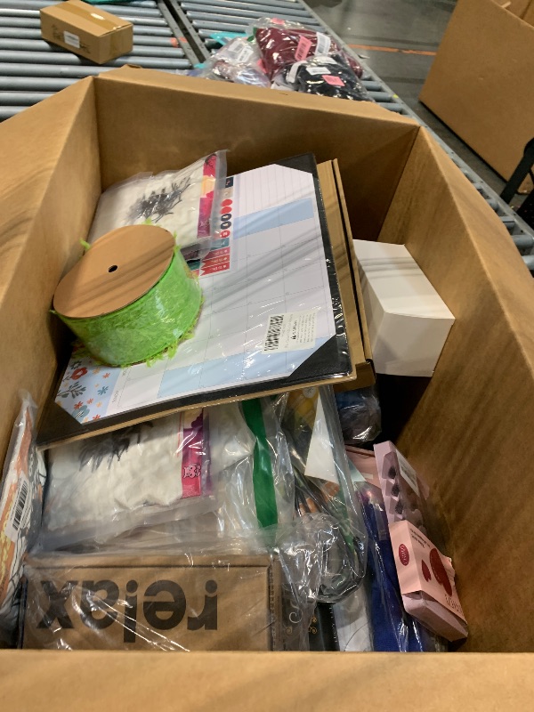 Photo 1 of **** FINAL SALE *** MIXED BULK ITEMS