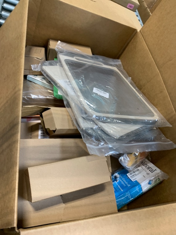 Photo 1 of **** FINAL SALE ***  MIXED BULK ITEMS
