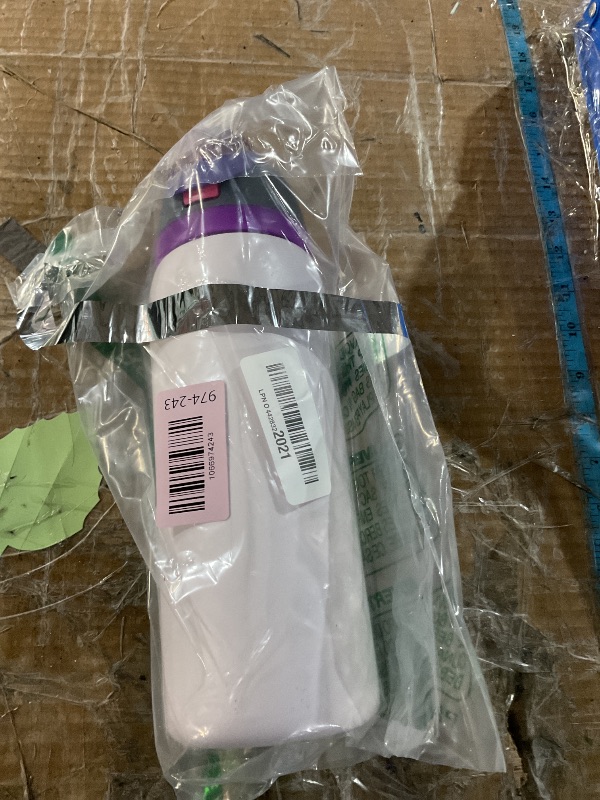 Photo 1 of ***(HEAVILY USED/ MINOR DAMAGE)***Owala FreeSip Insulated Stainless Steel Water Bottle with Straw for Sports, Travel, and School BPA-Free Sports Water Bottle, 32 oz, Dreamy Field