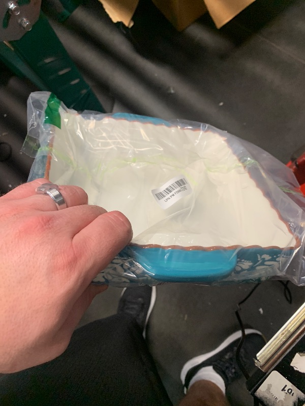 Photo 1 of ***(MAJOR DAMAGE/ SEE NOTES FOR DETAILS)***Acshio 2 Pack Ceramic Baking Dish, 9 x 9 inch Porcelain Square Bakeware with Double Handle, Lasagna Pan Bakeware Baking Cookware for Cooking, Cakes, Roasting Family Dinner