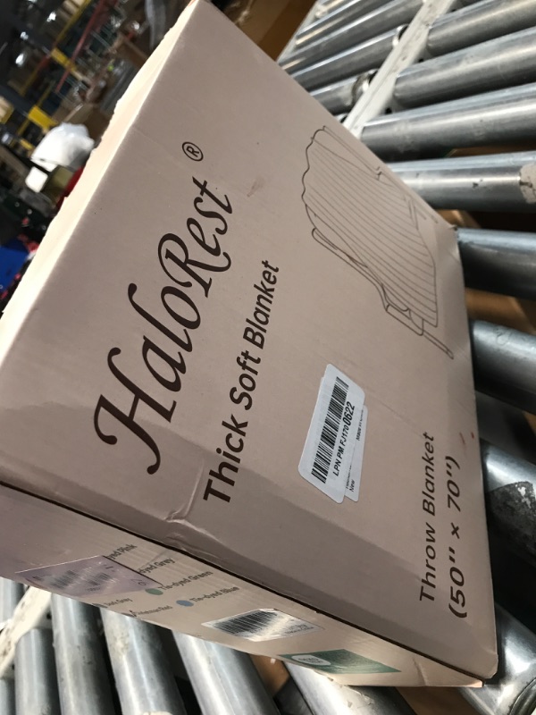 Photo 1 of ***FACTORY SEALED***HaloRest Faux Fur Throw Blanket, Thick 1000GSM Fluffy Cozy Throw Blankets for Bed, Luxury Plush Striped Warm Soft Blanket for Couch LivingRoom Home Decor & Gifts(50"x 70", Beige)