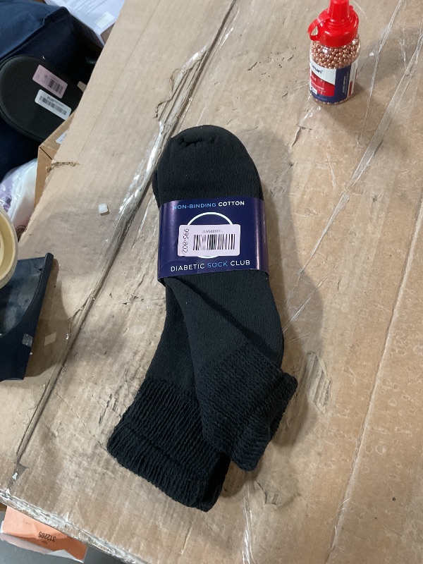 View 2 of * only comes with three pairs *
CelerSport 6 Pack Men's Ankle Socks with Cushion, Sport Athletic Running Socks, Black, Large