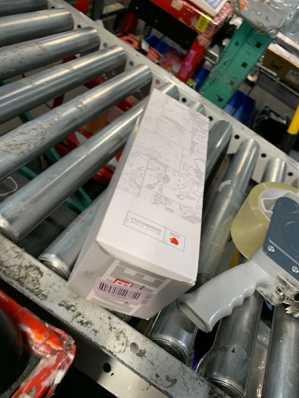 Photo 1 of ***MINOR DAMAGE*******
Simple Modern Marvel Water Bottle with Straw Lid Vacuum Insulated Stainless Steel Metal Thermos | Gifts for Women Men Reusable Leak Proof Flask | Summit Collection | 32oz Captain Marvel