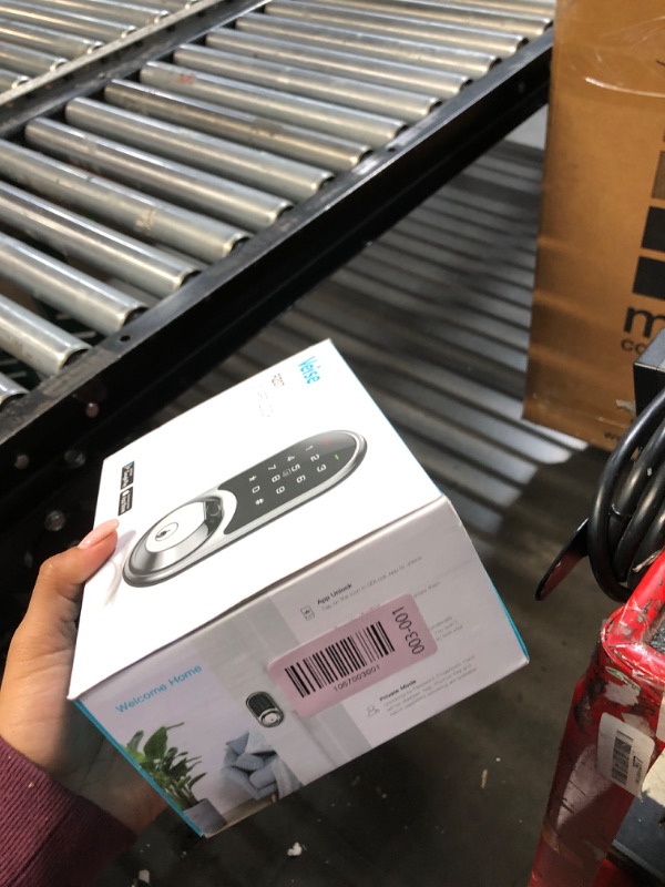 Photo 1 of ***MISSING KEYS***

Veise RZ07 Fingerprint Smart Lock, 7-in-1 Smart Locks for Front Door, Keyless Entry Door Lock with App Control, Biometric Electronic Touchscreen Keypad Deadbolt, Satin Nickel