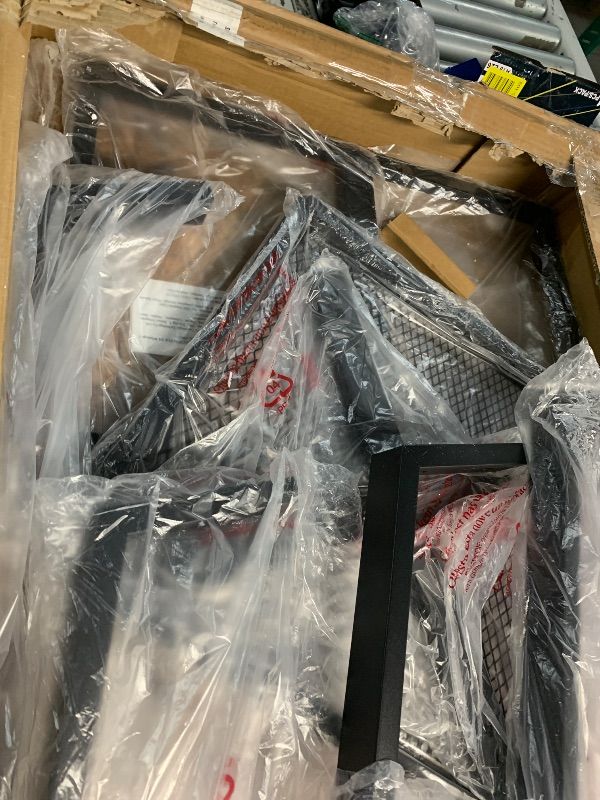 Photo 1 of ***MISSING CHAIRS***
Round Dining Table Set for 4, Kitchen Table and Chairs for 4, Circle Table Round Pedestal Dining Room Dinner Dinette Table Set,5 Piece Space Saving Wood Kitchen & Dining Room Tables Set Furniture