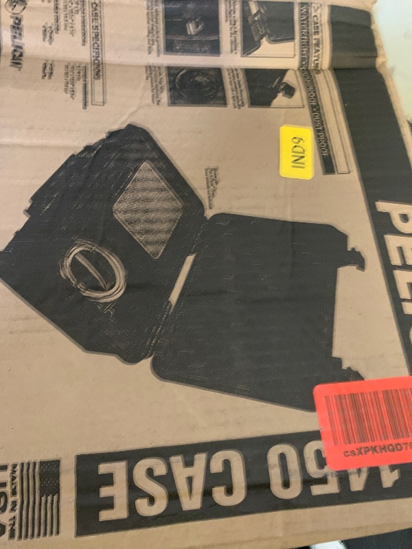 Photo 1 of Pelican 1450 Case With Foam (Silver)